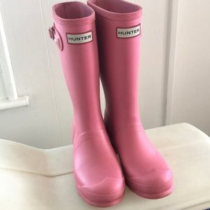 Hunter matte pink tall rain boot